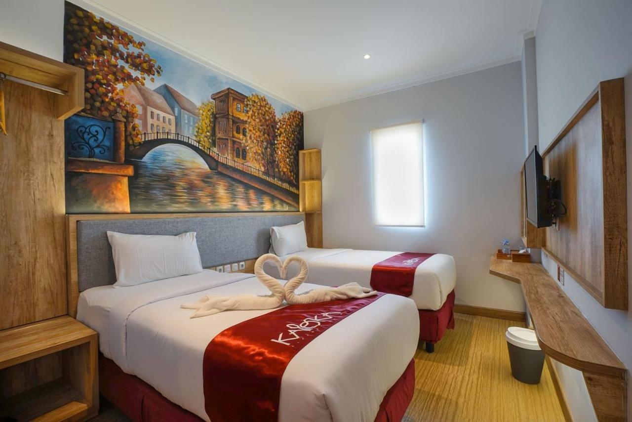 Kaloka Airport Hotel Sumbawa Besar Экстерьер фото