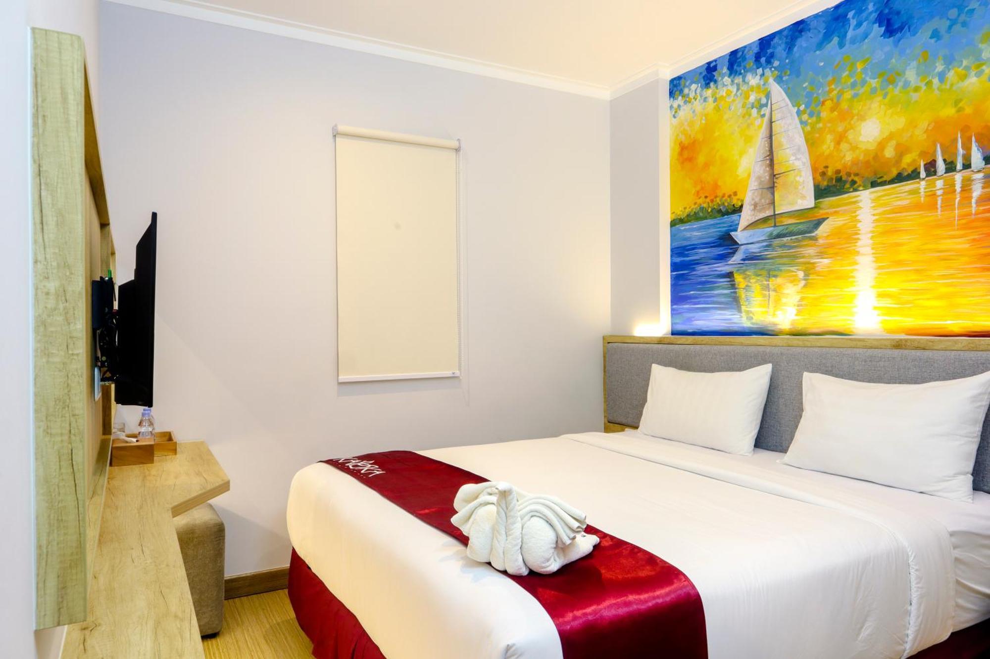 Kaloka Airport Hotel Sumbawa Besar Экстерьер фото